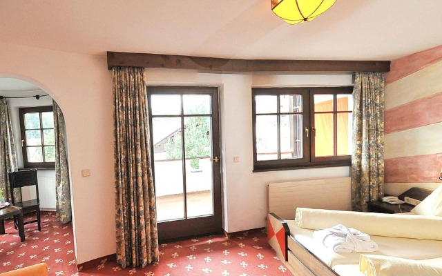 Schlosshotel Rosenegg