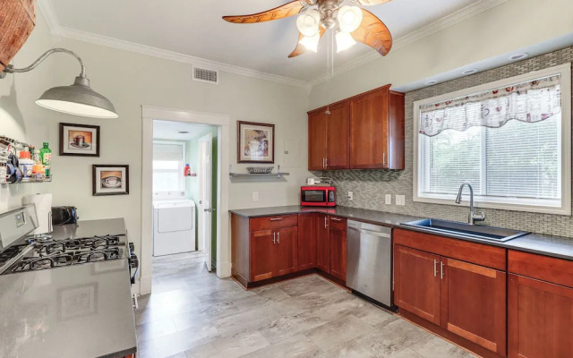 Harrison Family Home w/ Grill - Near Downtown!