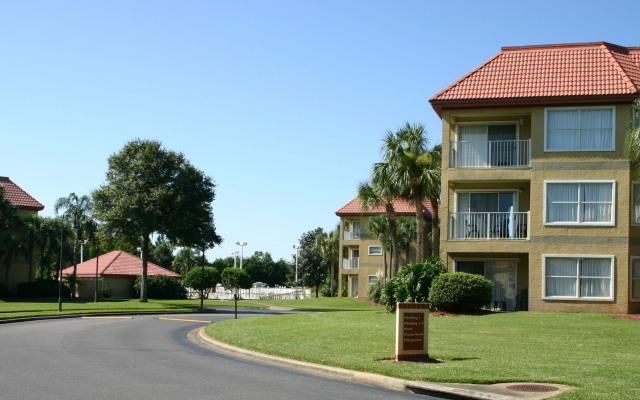 Parc Corniche Condominium Suite Hotel