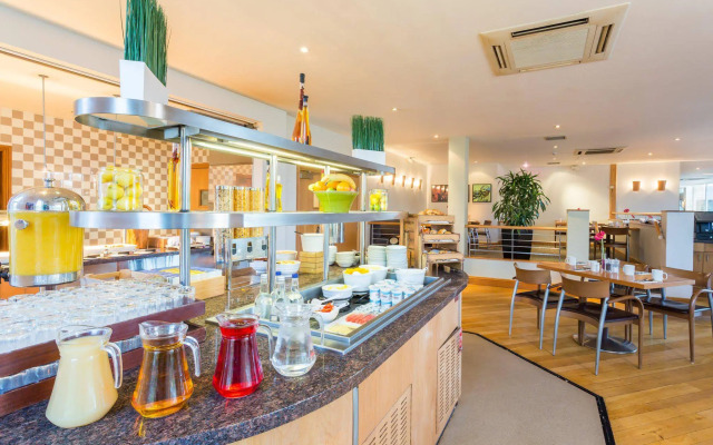 Holiday Inn Rugby/ Northampton M1, Jct 18 by IHG