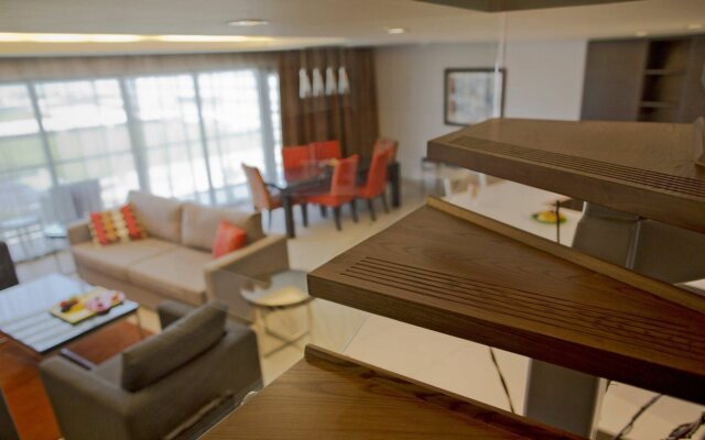 Majestic Arjaan by Rotana Hotel
