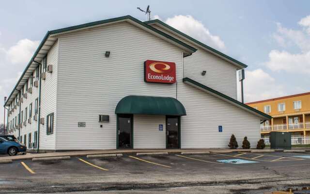 Econo Lodge Akron Copley Northwest