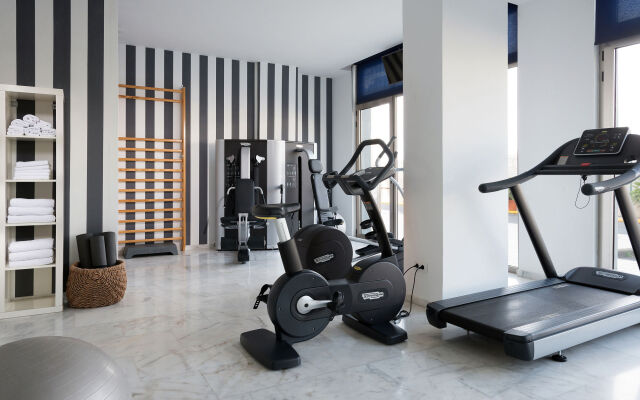 Marina Suites