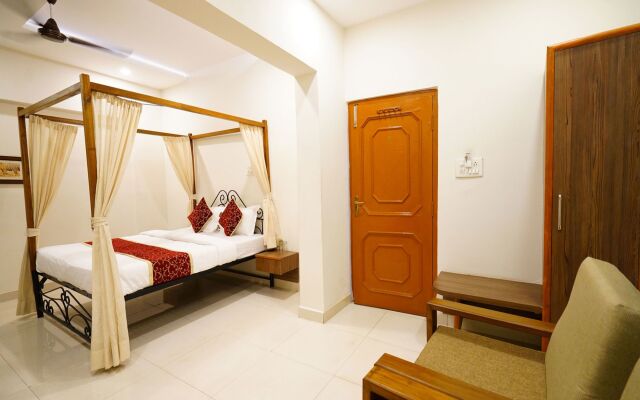 OYO 7859 Hotel Gurukripa