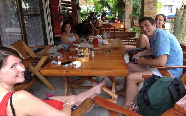 TR Guesthouse