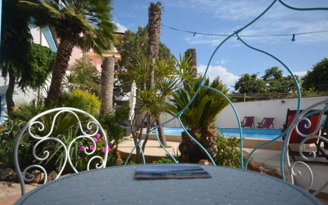 Villa Dessena Bed and Breakfast