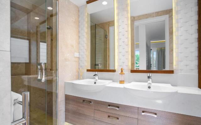 Hastings Street Luxury