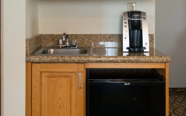 Holiday Inn Express Hotel & Suites Chanhassen by IHG