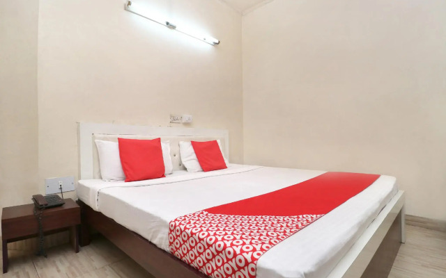 OYO 24322 Hotel Gulshan
