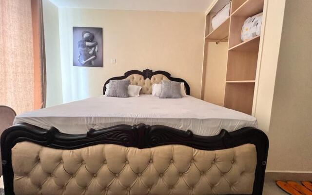 Lux Suites Cavendish Studio Apartments