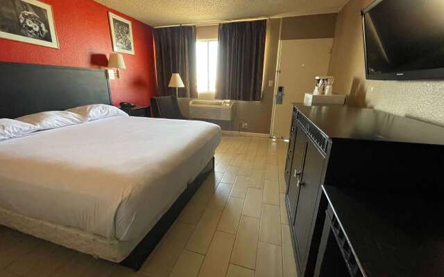 Travelodge by Wyndham Imperial/El Centro