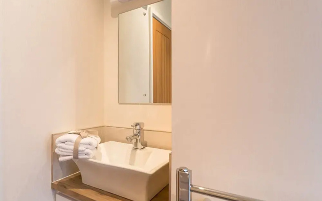 Waternook Lodge