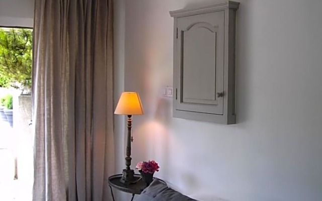"Le Vent d'Étoile" B&B and Guesthouses