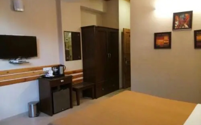 Pine Drive Resort