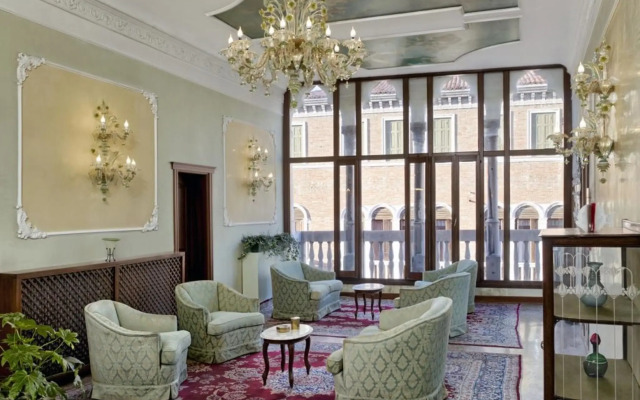 Hotel Pausania