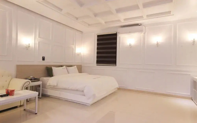 Iksan Kakao Self Check-in Motel