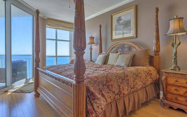 Palacio 1403 by Meyer Vacation Rentals