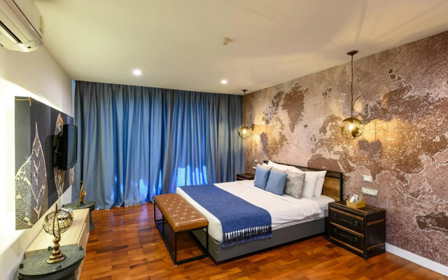 Benviar Tonson Residence