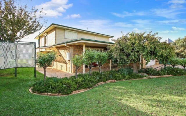 Waterfront 58 Yarrawonga