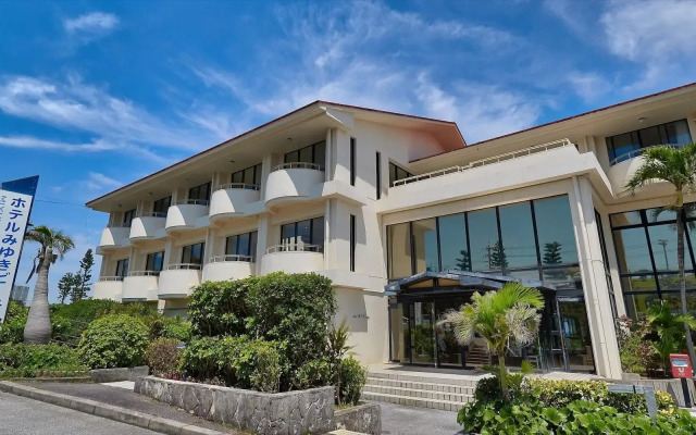 Hotel Miyuki Beach