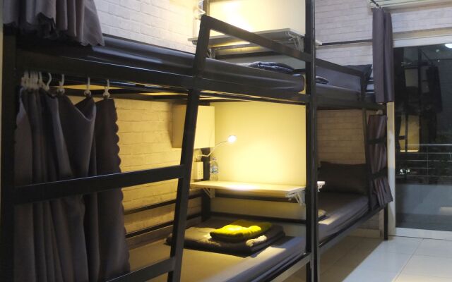 S Phuot Airport Hostel
