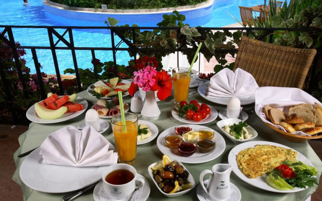 Hotel Zeytinada