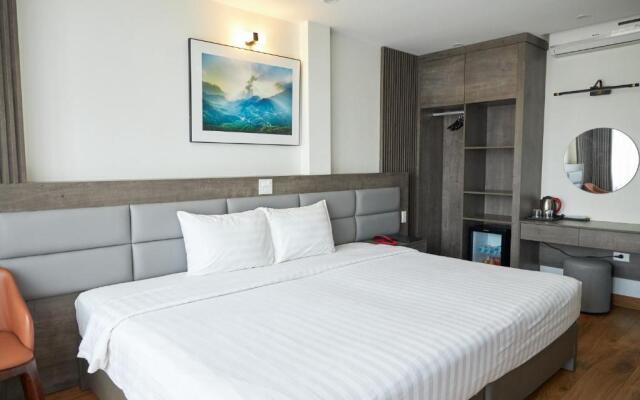 Van Nam Hotel