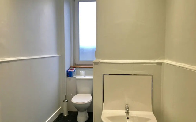 Bellahouston View Apartment