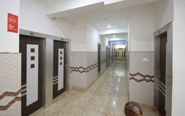 OYO 5239 Hotel Satya Shree
