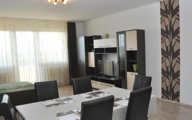 Tisza Palota Apartmanok