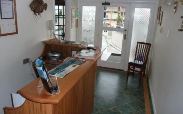 Picton House B&B and Motel