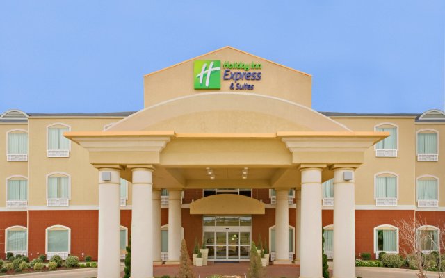 Holiday Inn Express And Suites Sweetwater