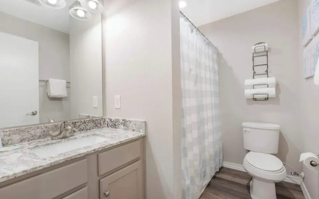 Rockwall Duo - Cottage + Lodge Combo