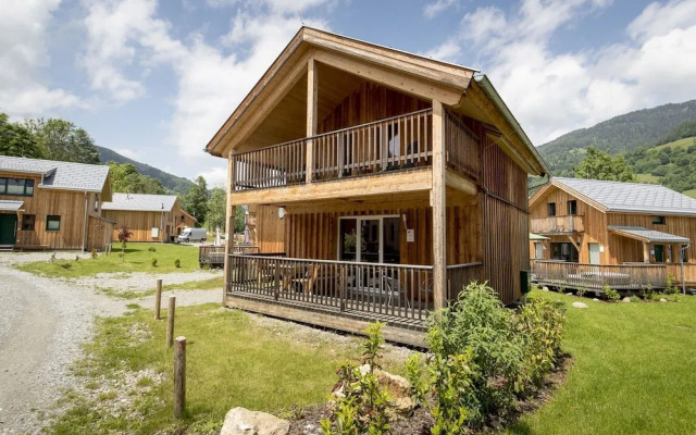 Amazing House With Balcony