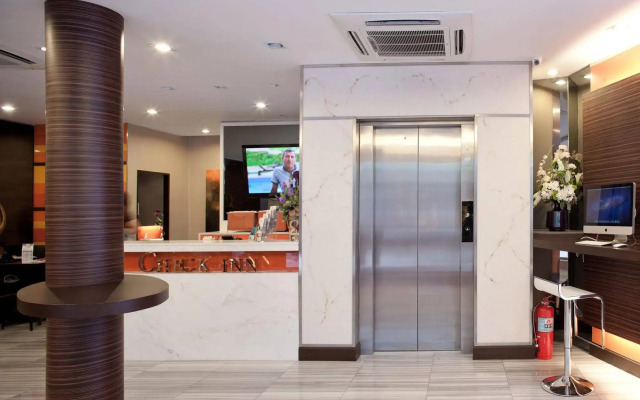 Arawana Express Phromphong Hotel