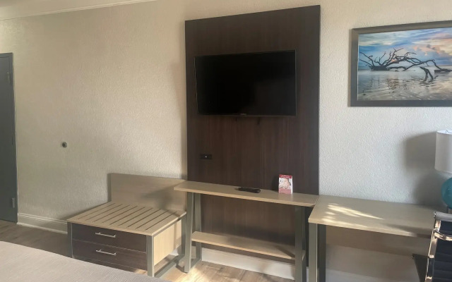 Wingate by Wyndham Savannah Gateway
