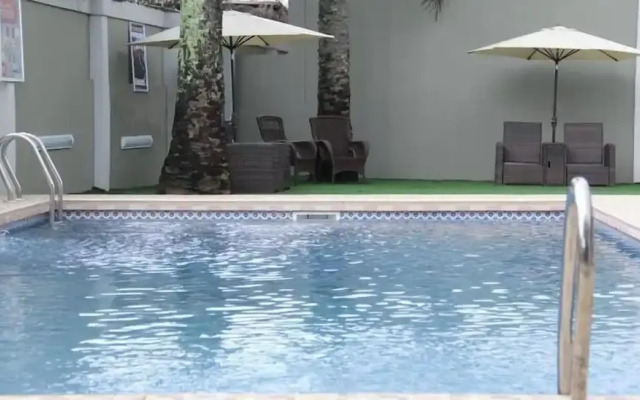 Prenox Hotel and Suites