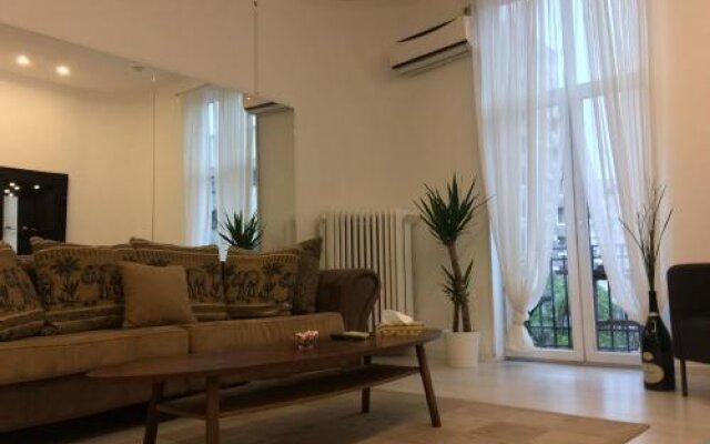 Outstanding 3BR Ultracentral cityview balcony AAA