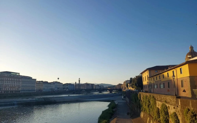 Movie Star Apartment with garden