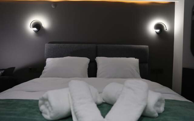 Aybek Ratio Hotel