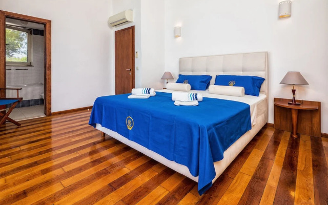Villa Violet
