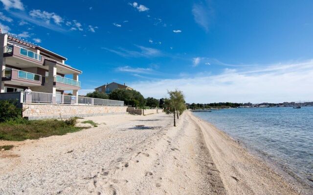 Apartments Villa Marija II on the beach