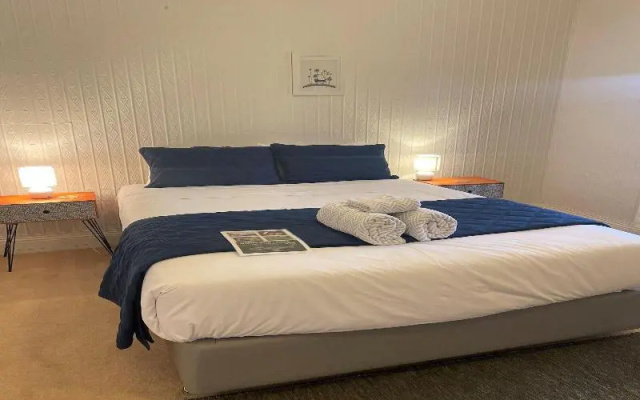 Wandering Trout – Guest Rooms – Mole Creek