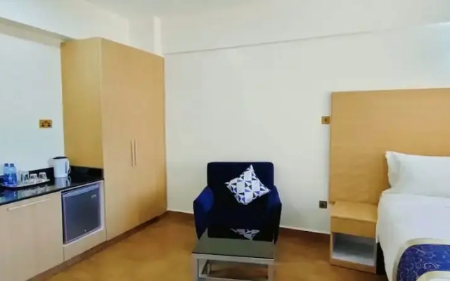 Hays Suites