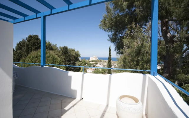 Villa Flora Studios & Apartments