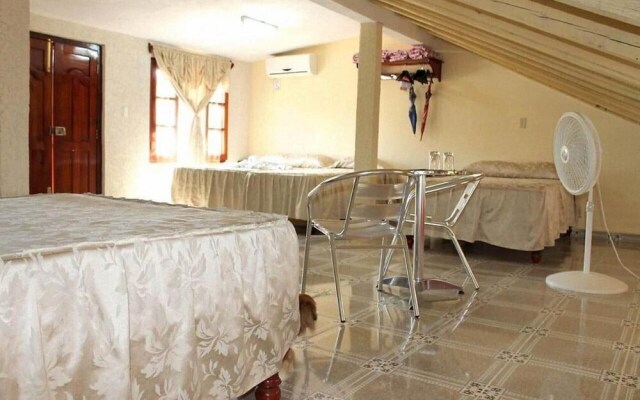 Hostal El Atico