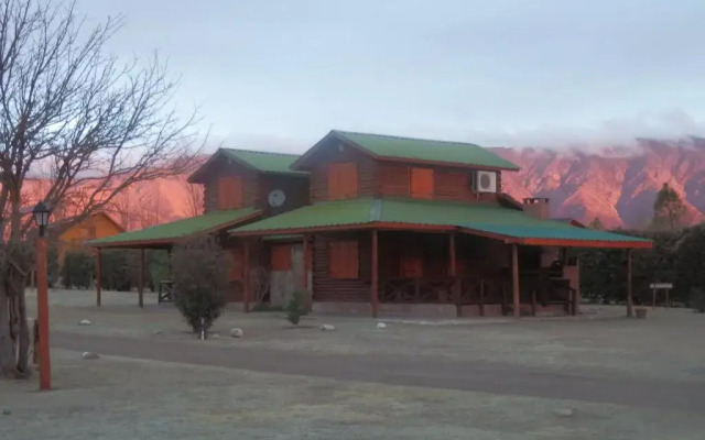 Las Cortaderas Cabanas De Tronco
