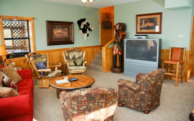 CHATEAU BEARDEN - 3 Br Cabin