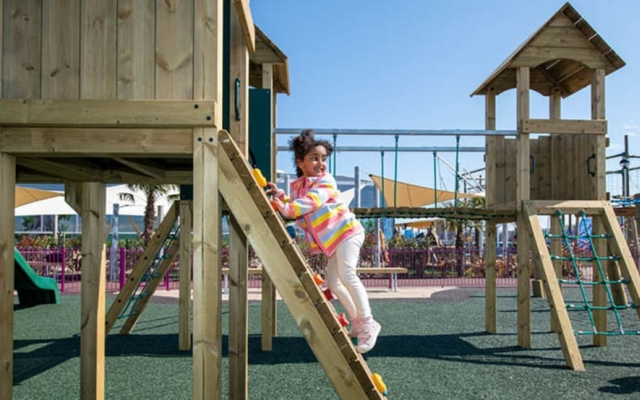 Impeccable 3-Bed Lodge At Cayton Bay Holiday Park