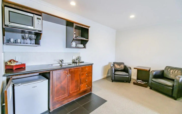 Aotea Motor Lodge